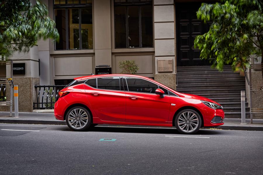  Holden Astra RSV 2016 года  (фото 22 из 26)